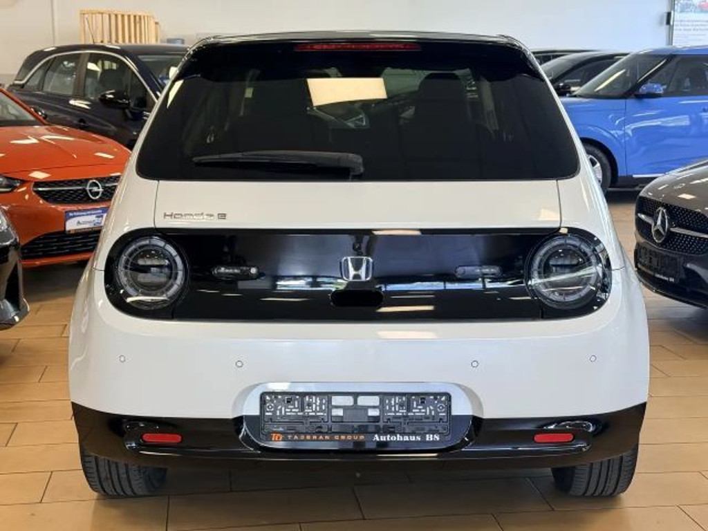 Honda e