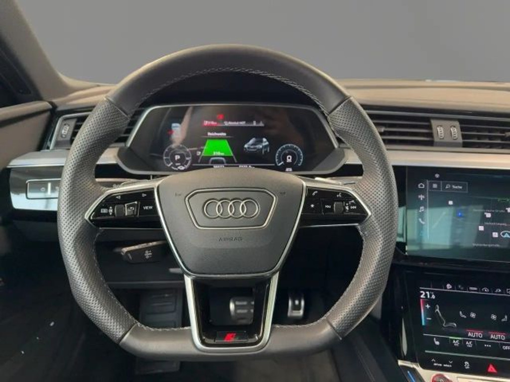 Audi SQ8 e-tron