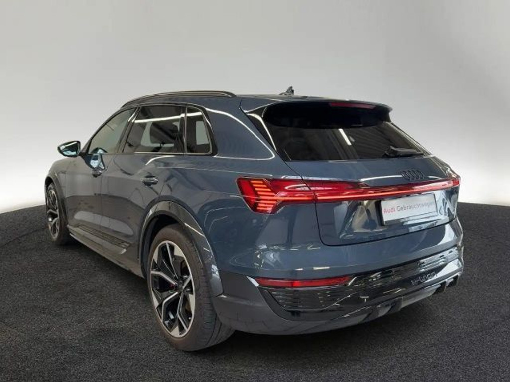 Audi SQ8 e-tron