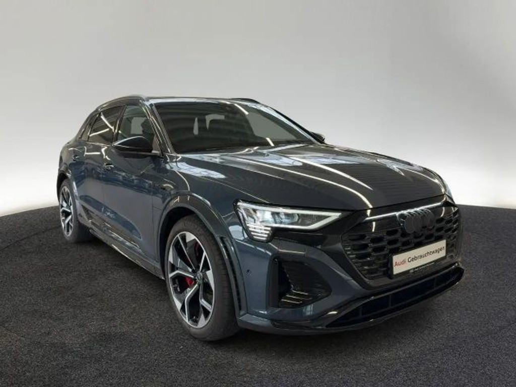 Audi SQ8 e-tron