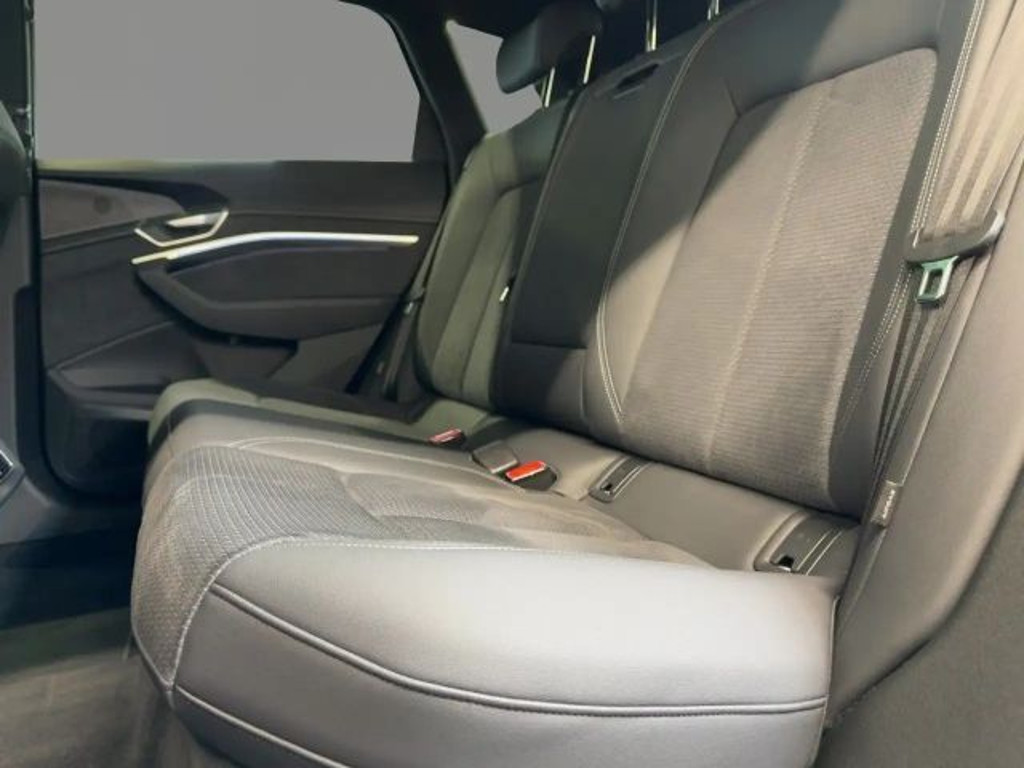 Audi SQ8 e-tron