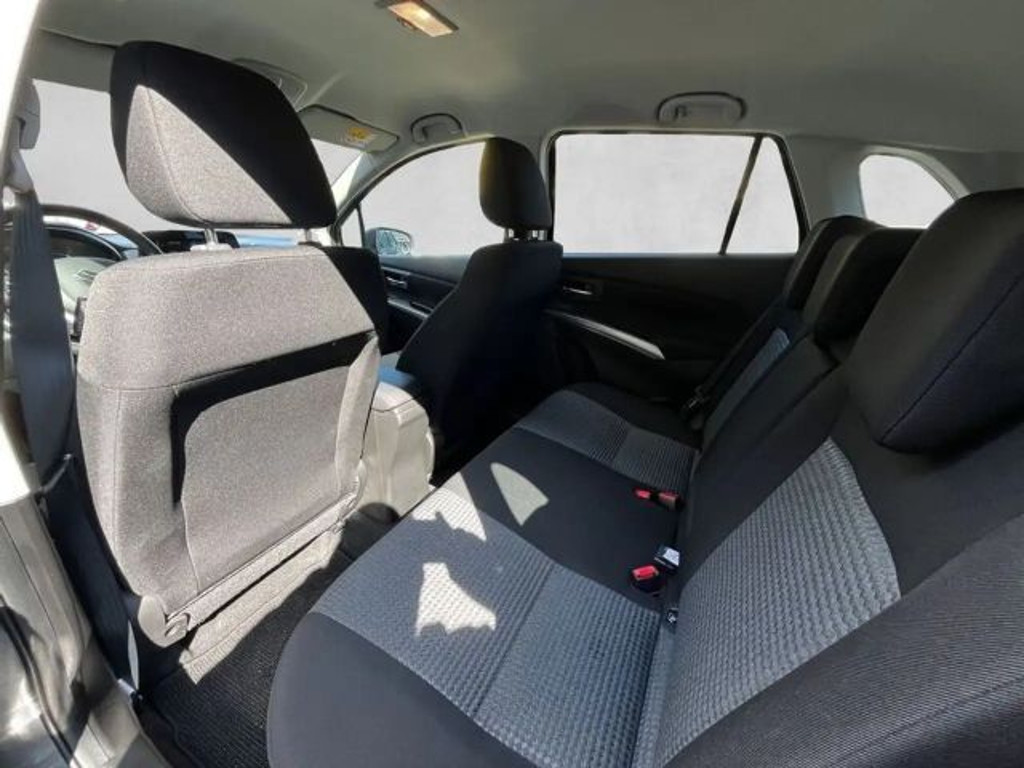 Suzuki S-Cross