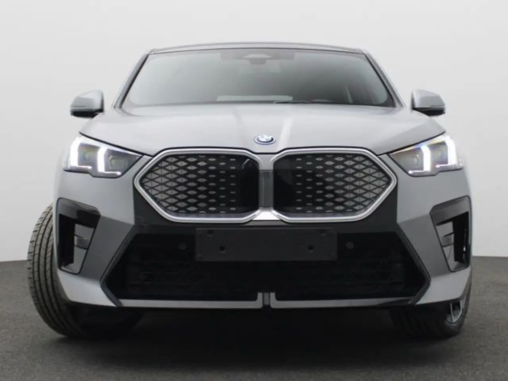 BMW iX2