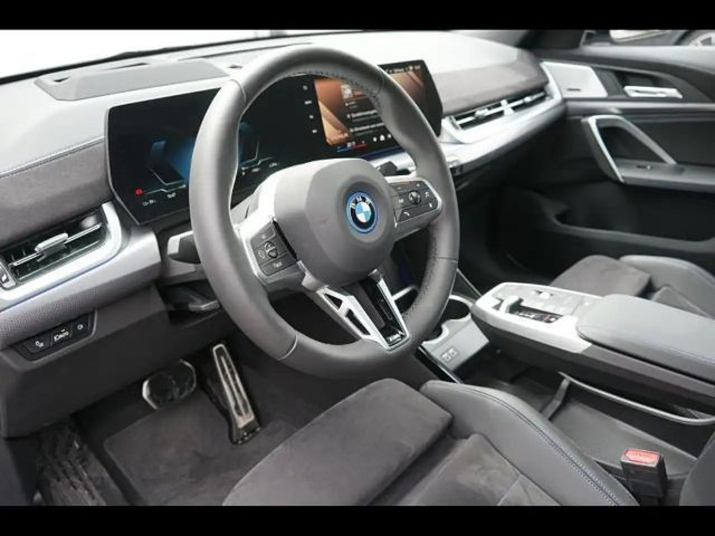 BMW iX2