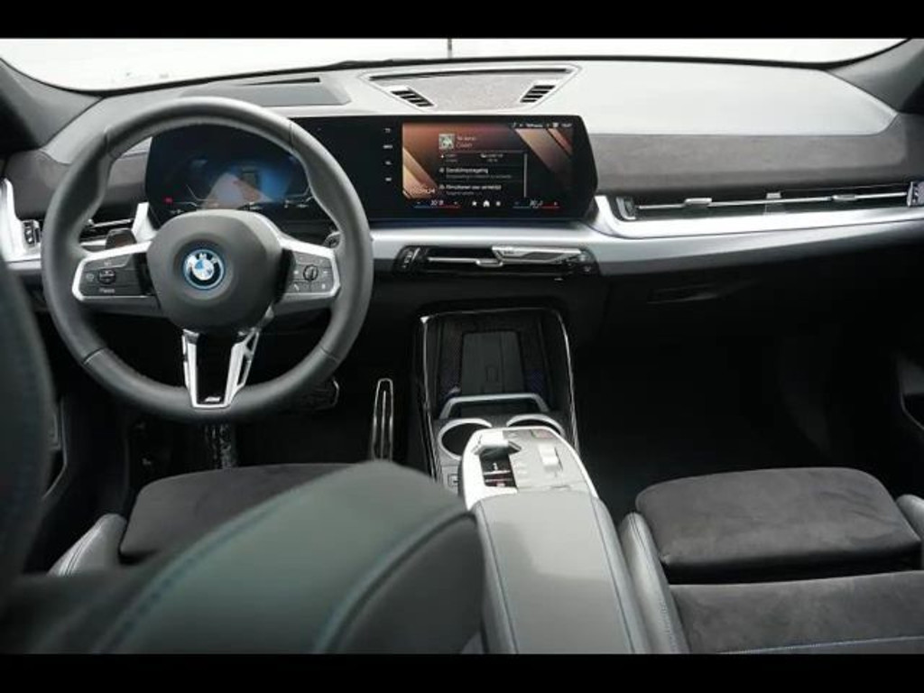 BMW iX2