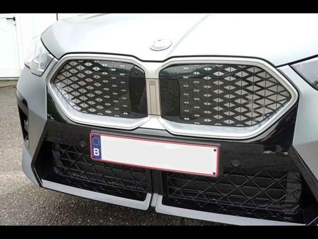 BMW iX2