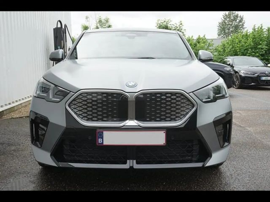 BMW iX2