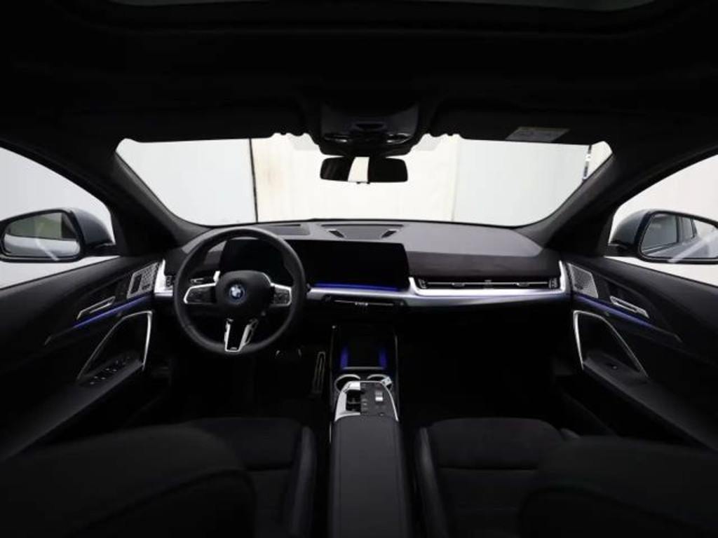 BMW iX2