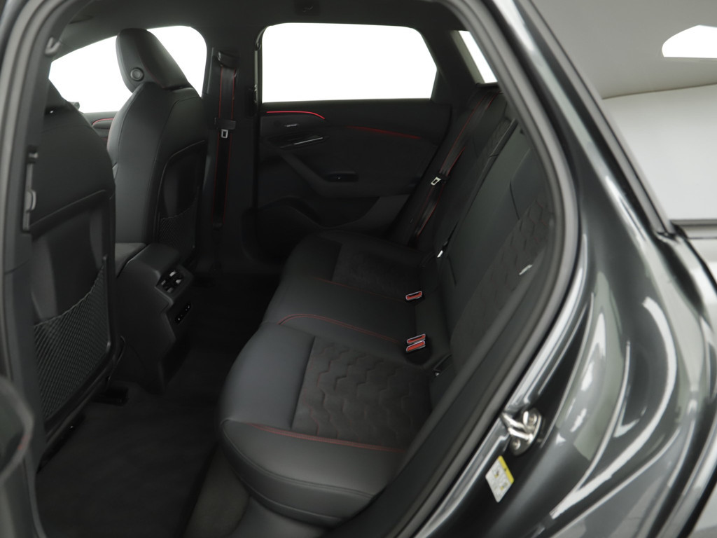 Audi S6 e-tron