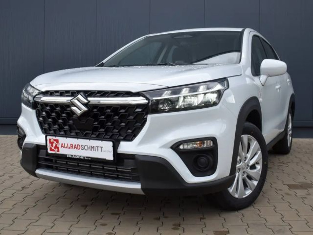 Suzuki S-Cross Hybrid