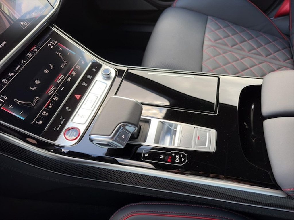 Audi S8