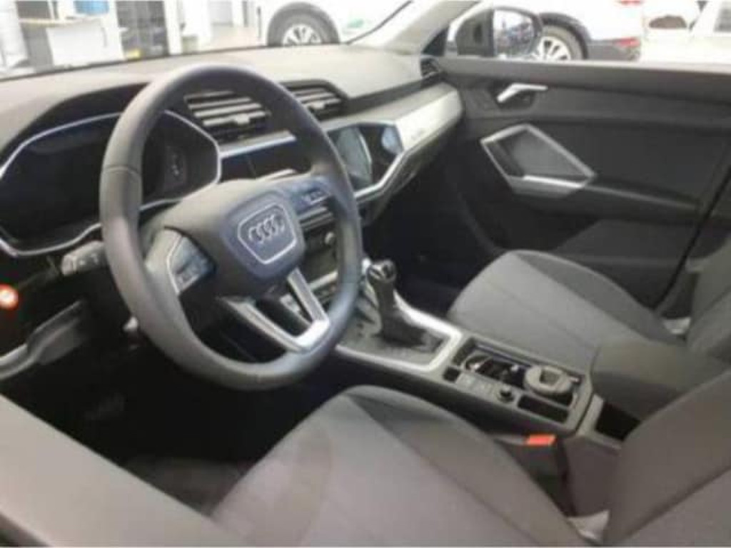 Audi Q3 S-Tronic 35 TDI