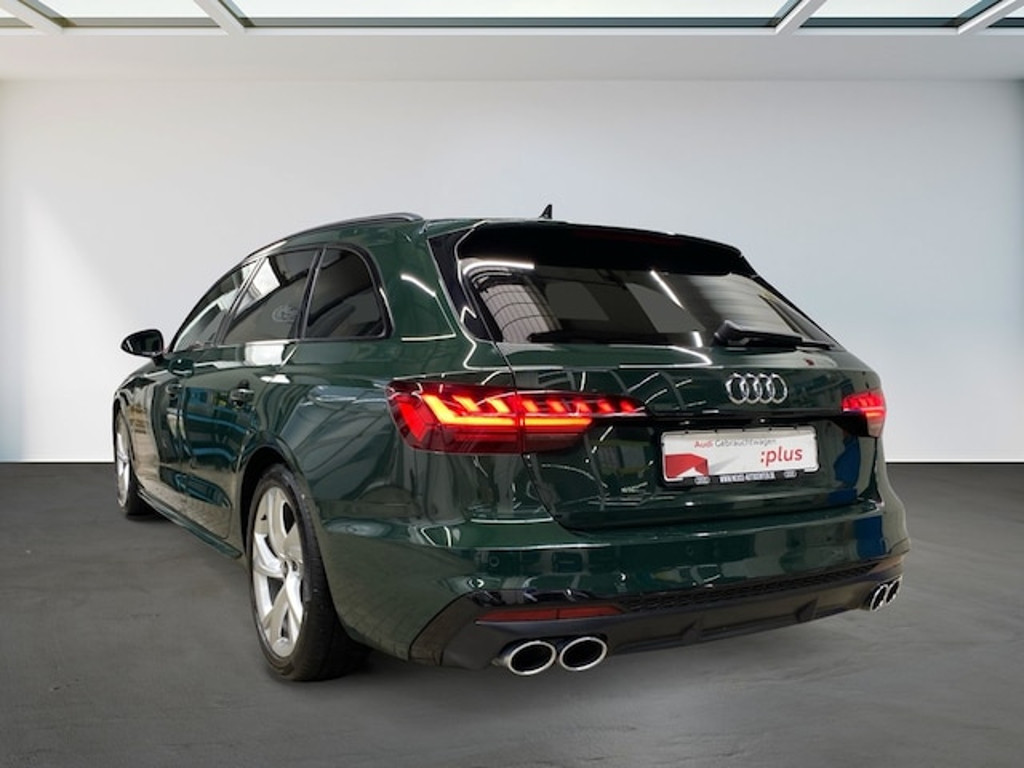 Audi S4