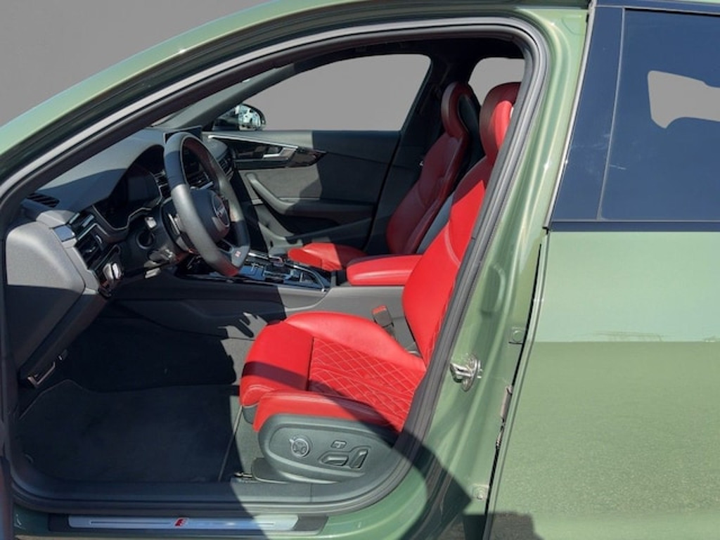 Audi S4
