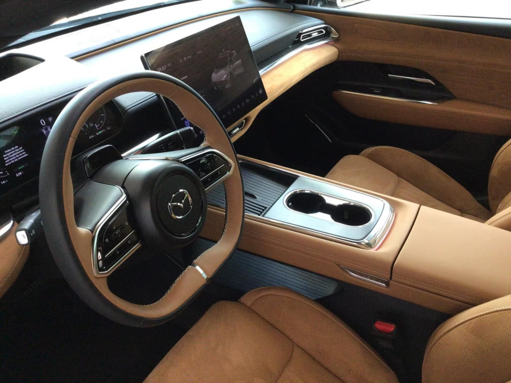 Mazda 6e