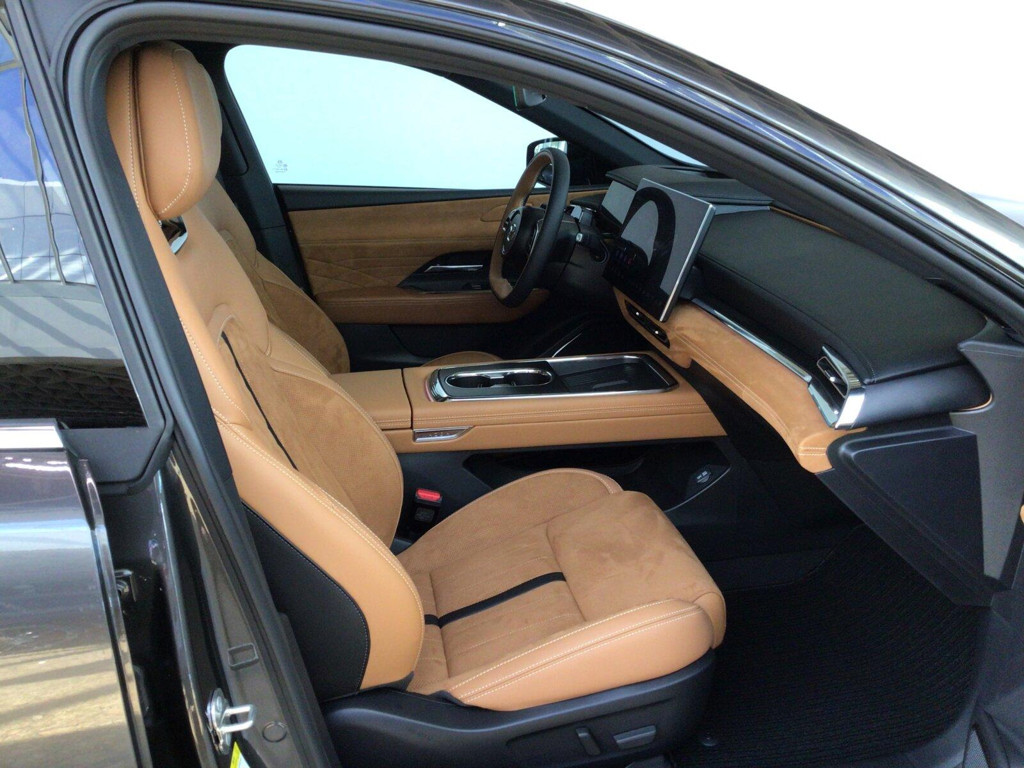 Mazda 6e