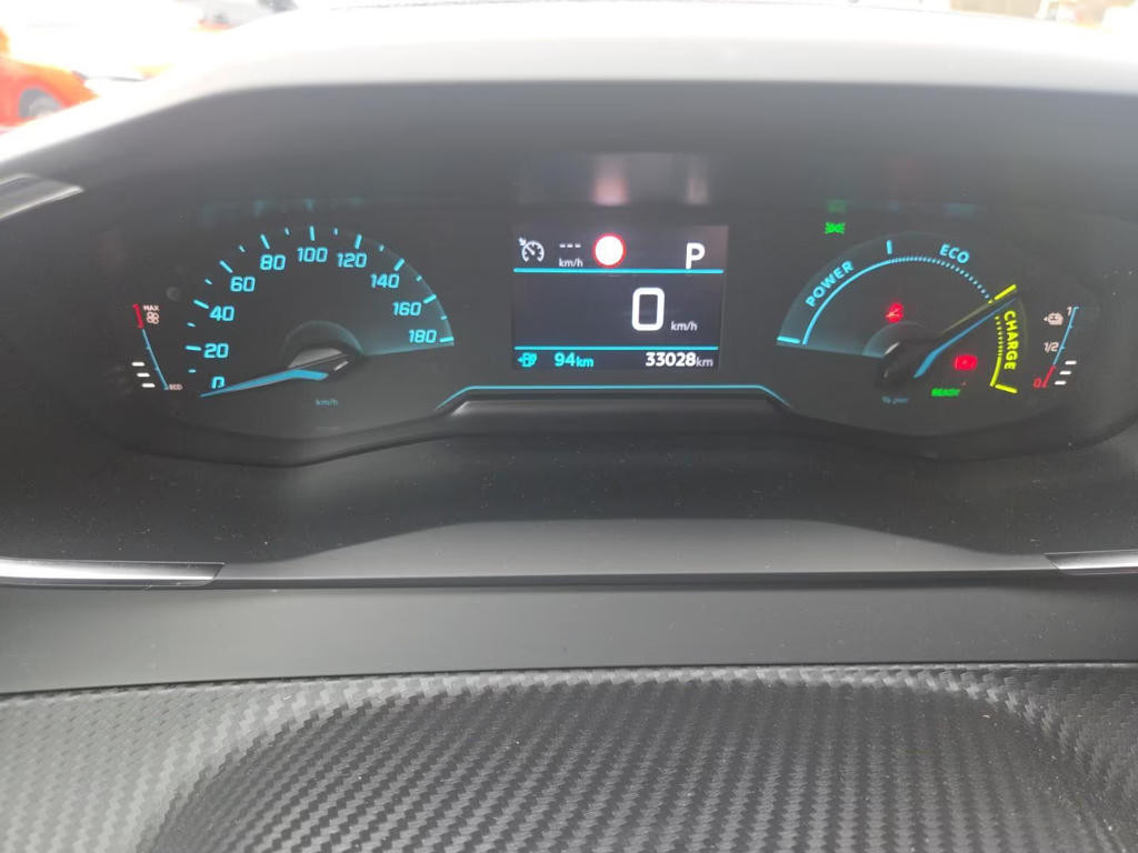 Peugeot e-2008