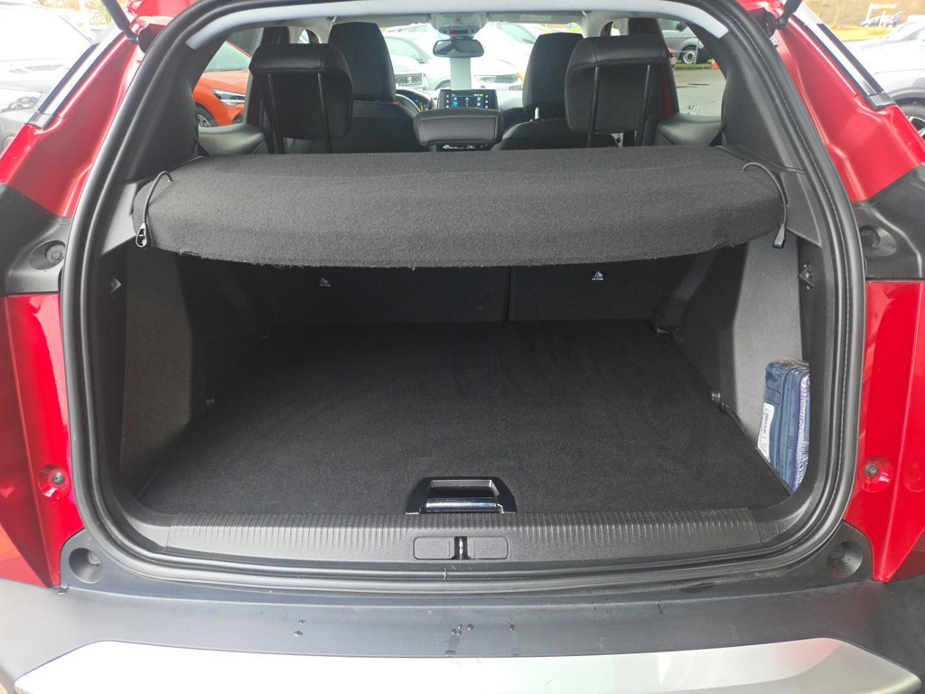 Peugeot e-2008
