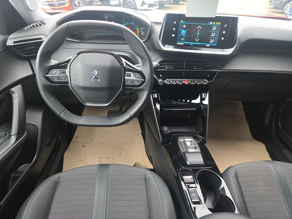 Peugeot e-2008