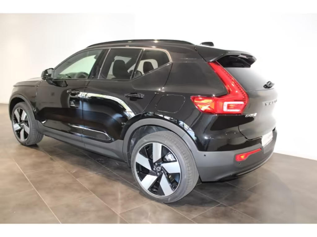 Volvo EX40