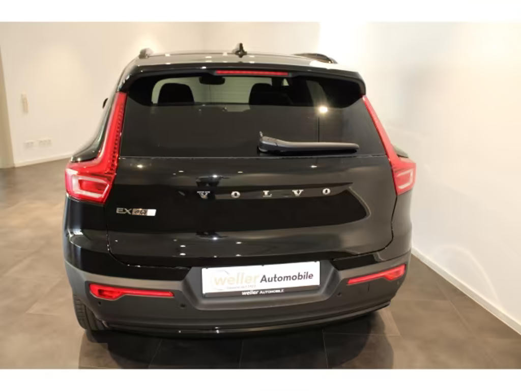 Volvo EX40