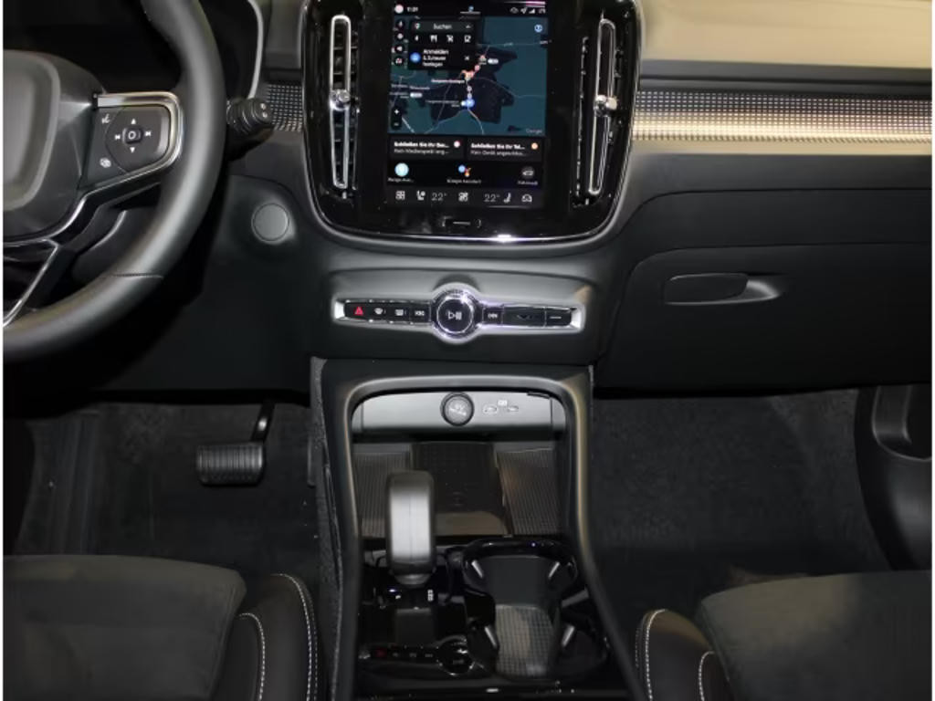 Volvo EX40