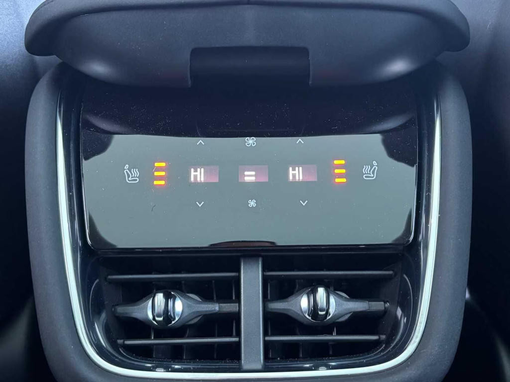 Volvo EX90