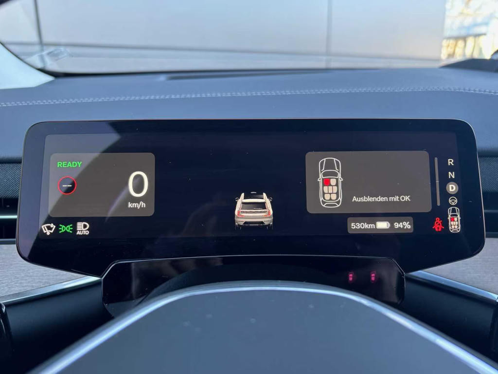 Volvo EX90