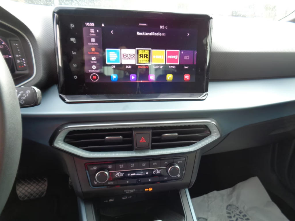 Seat Arona