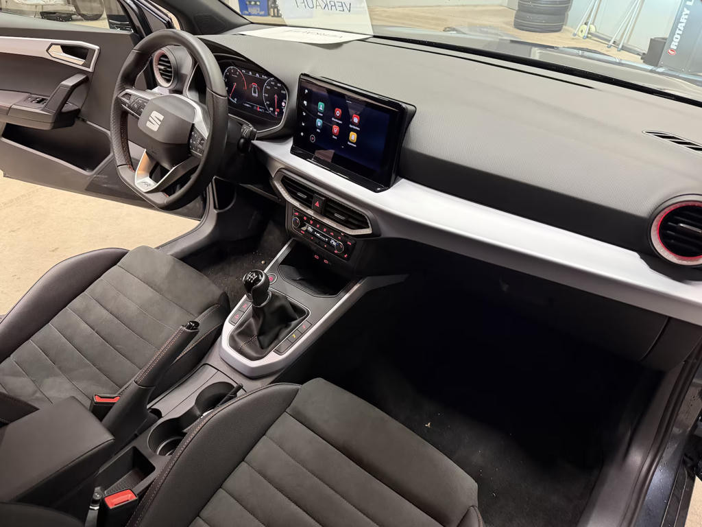 Seat Arona