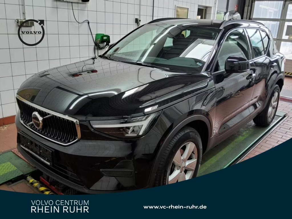Volvo XC40 T2 ESSENTIAL WINTERPAK+MET+LM17+KAMERA+LED