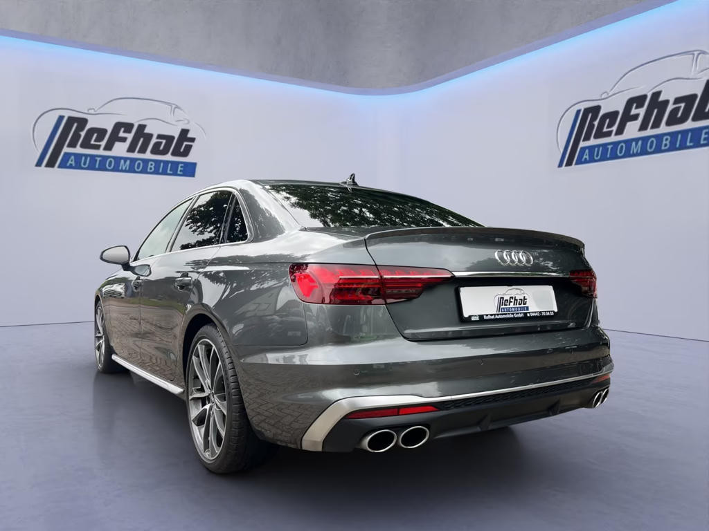 Audi S4