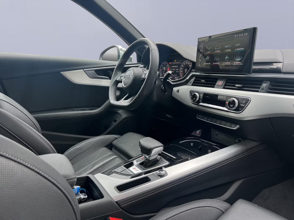 Audi S4