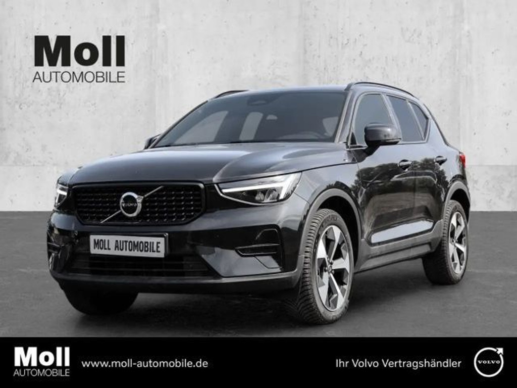 Volvo XC40 Plus Dark