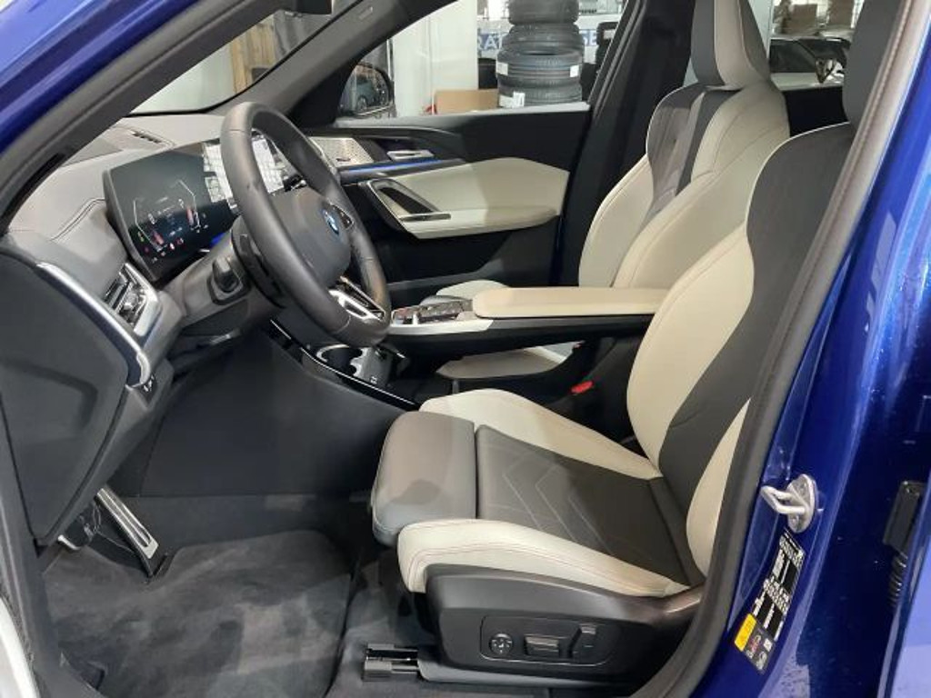 BMW iX2