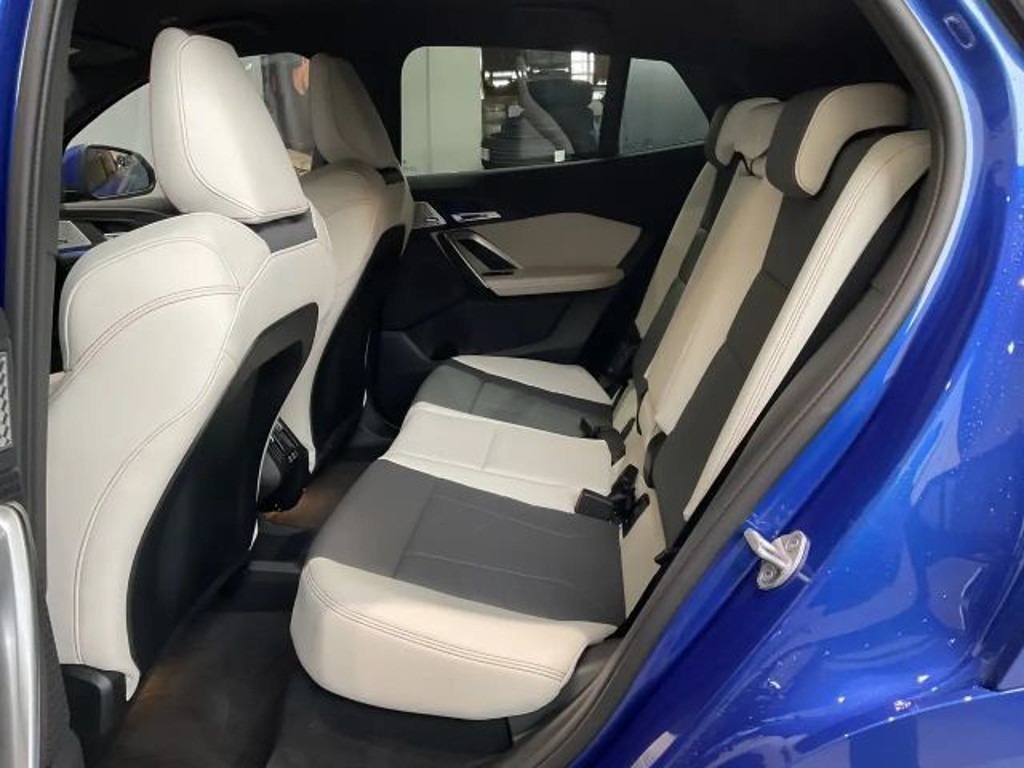 BMW iX2
