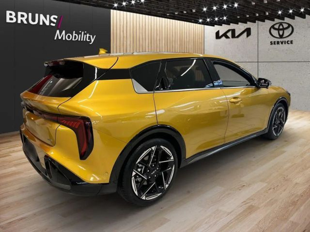 Kia K4