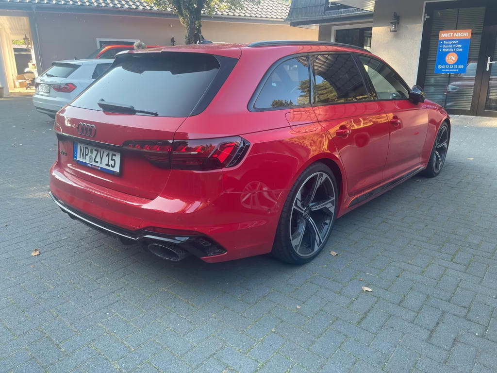 Audi RS4