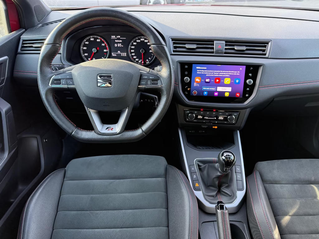 Seat Arona