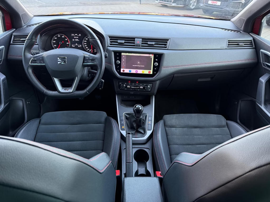 Seat Arona