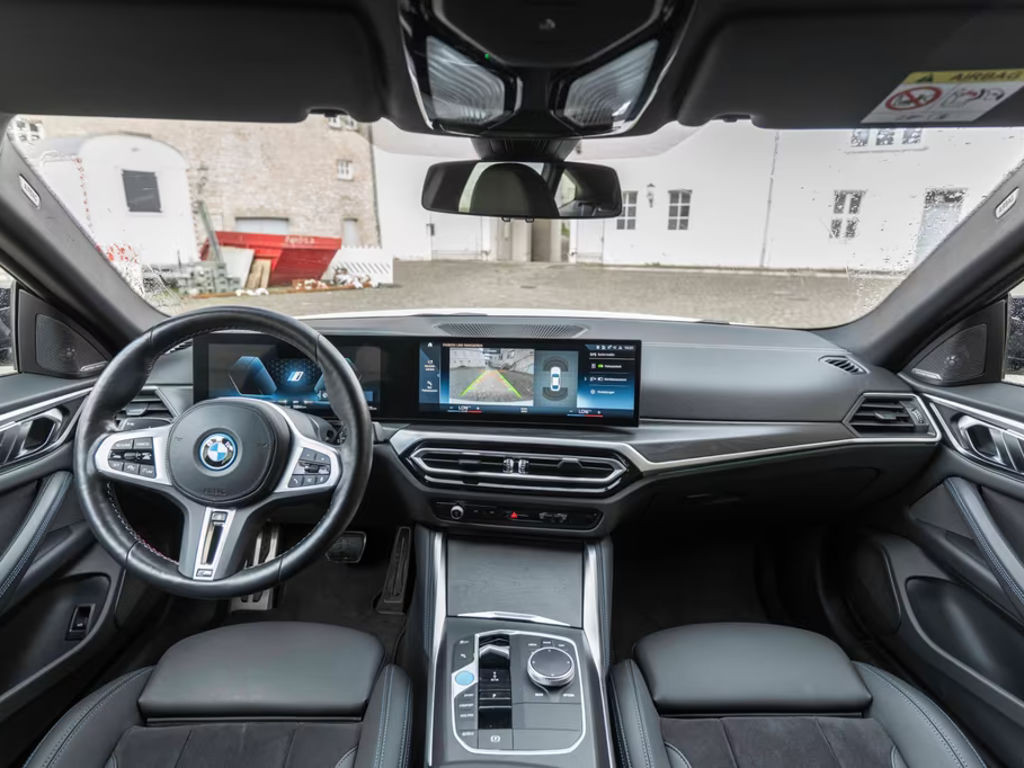 BMW i4