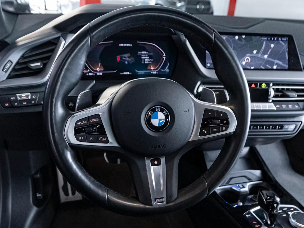 BMW M235