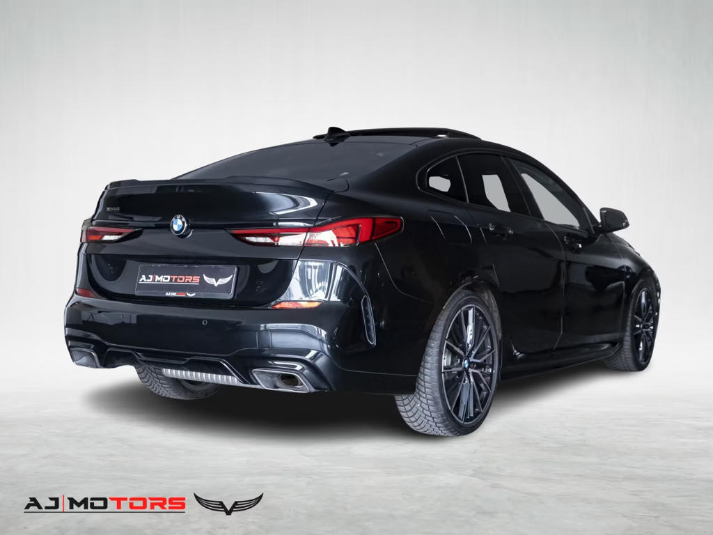 BMW M235