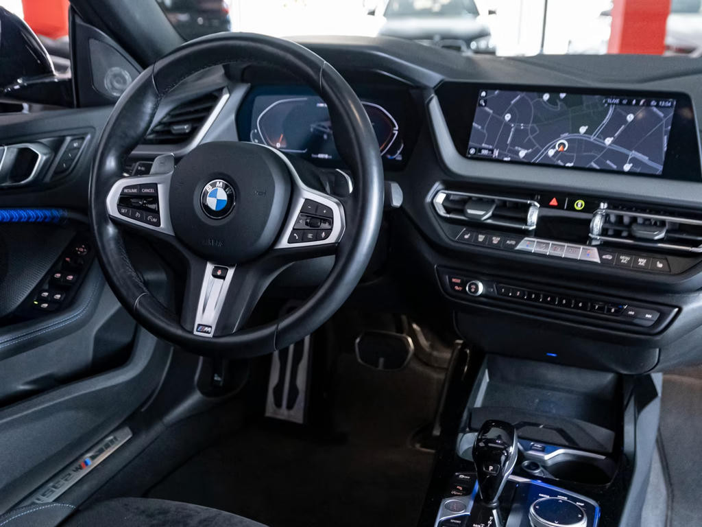 BMW M235