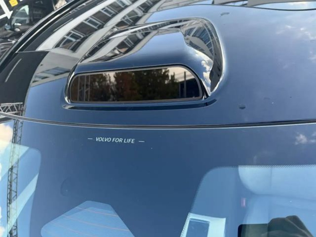 Volvo EX90