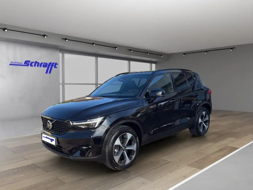 Volvo XC40 Plus Dark