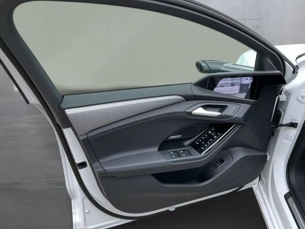 Audi S6 e-tron