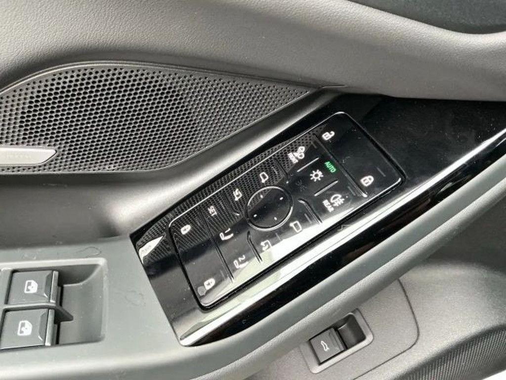 Audi S6 e-tron