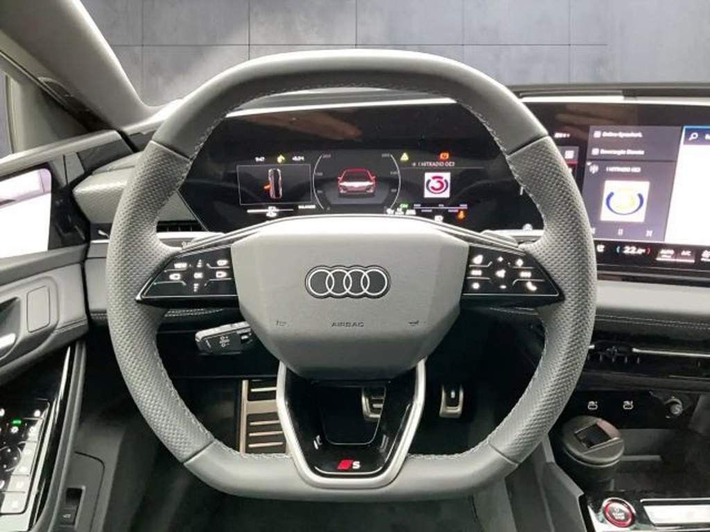Audi S6 e-tron