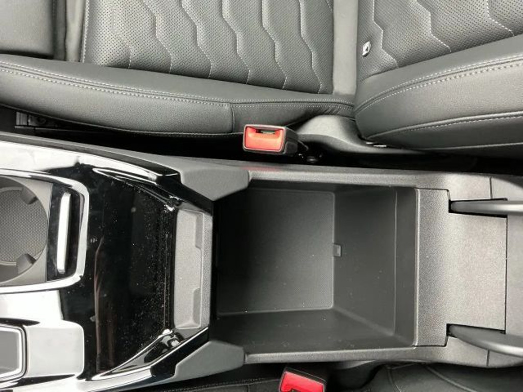Audi S6 e-tron